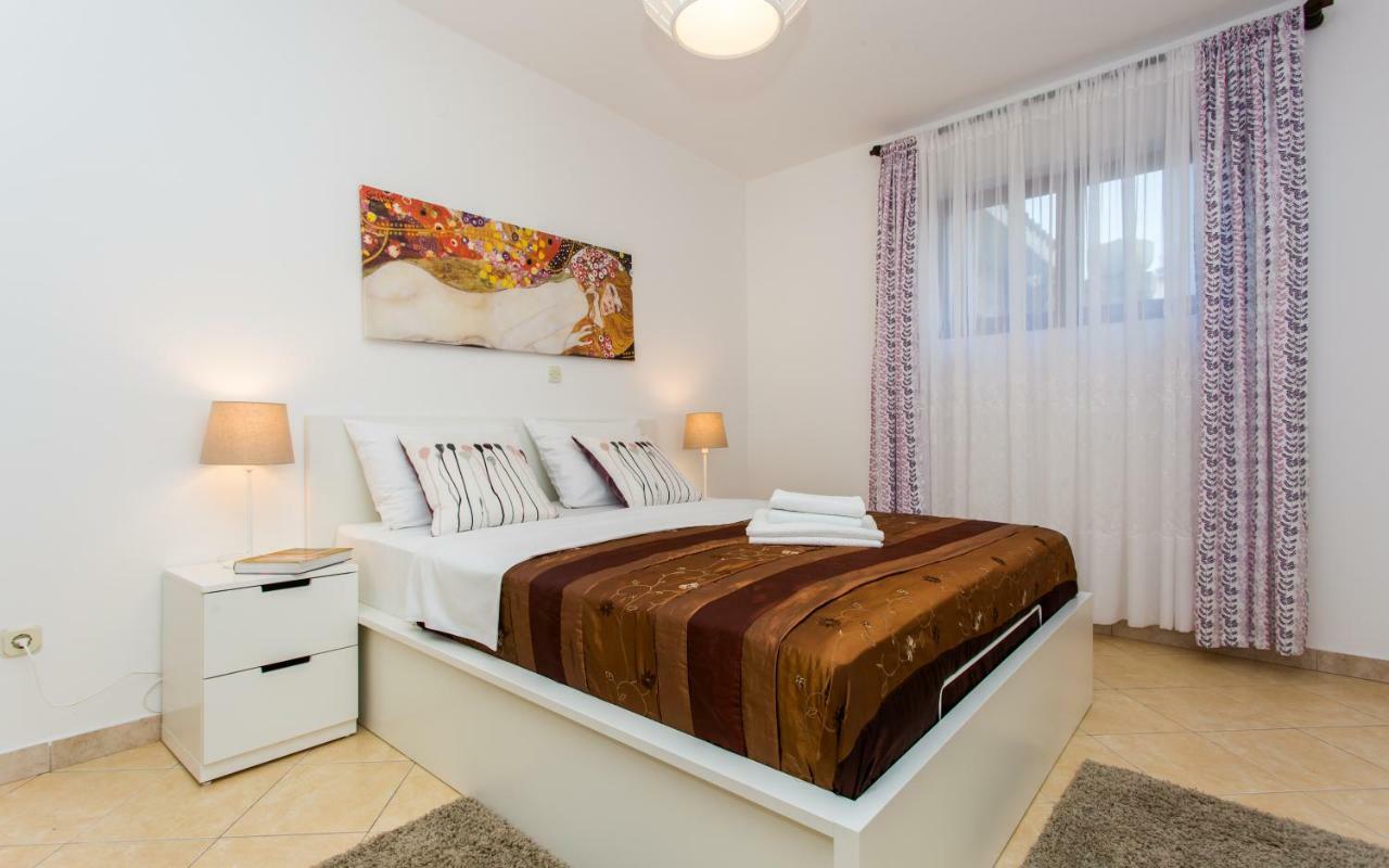 Apartments Luka 2 บัชกา ภายนอก รูปภาพ