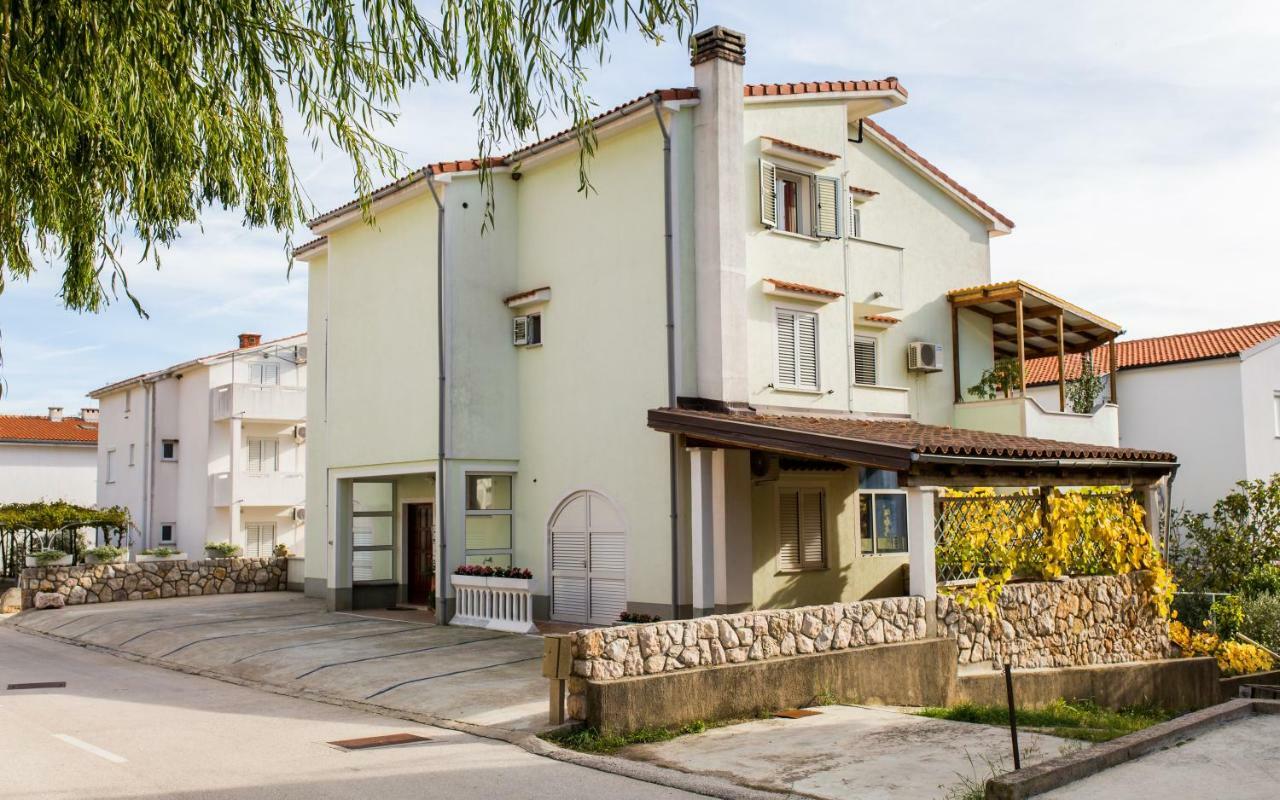Apartments Luka 2 บัชกา ภายนอก รูปภาพ