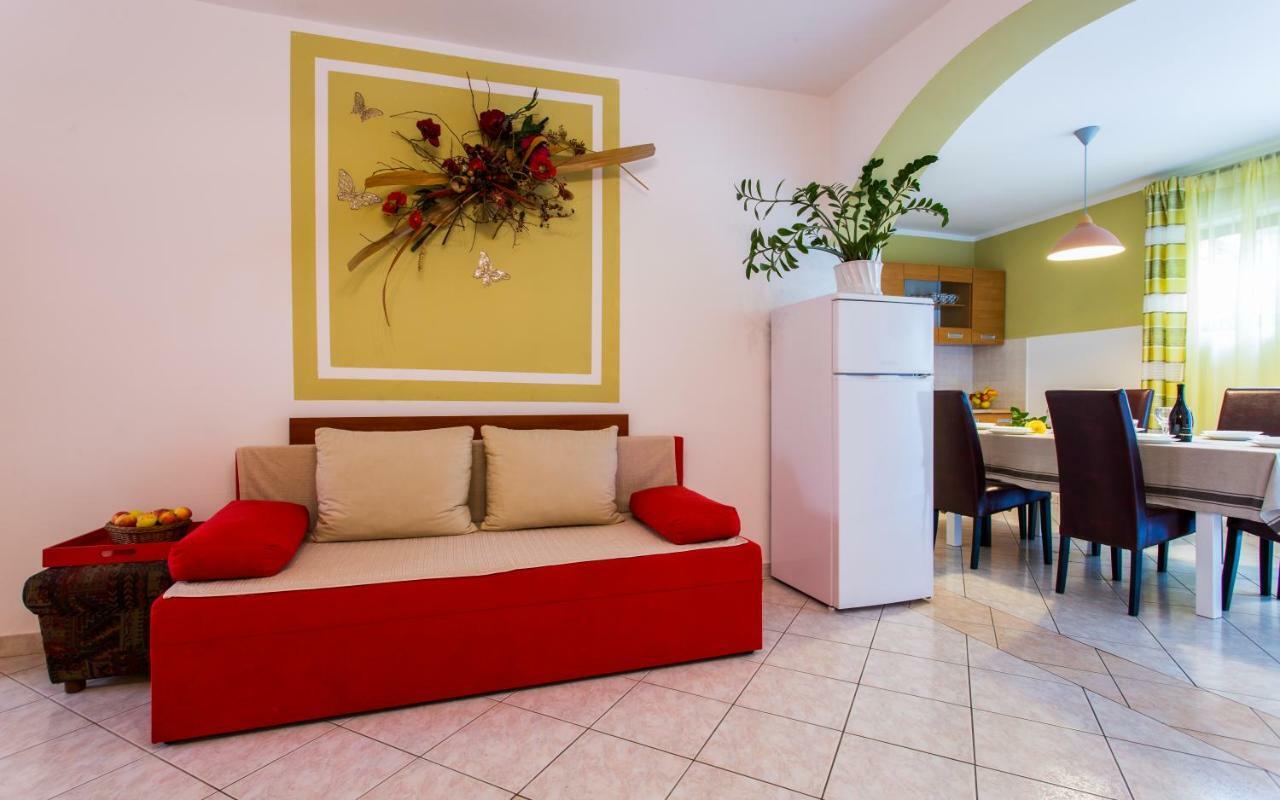 Apartments Luka 2 บัชกา ภายนอก รูปภาพ